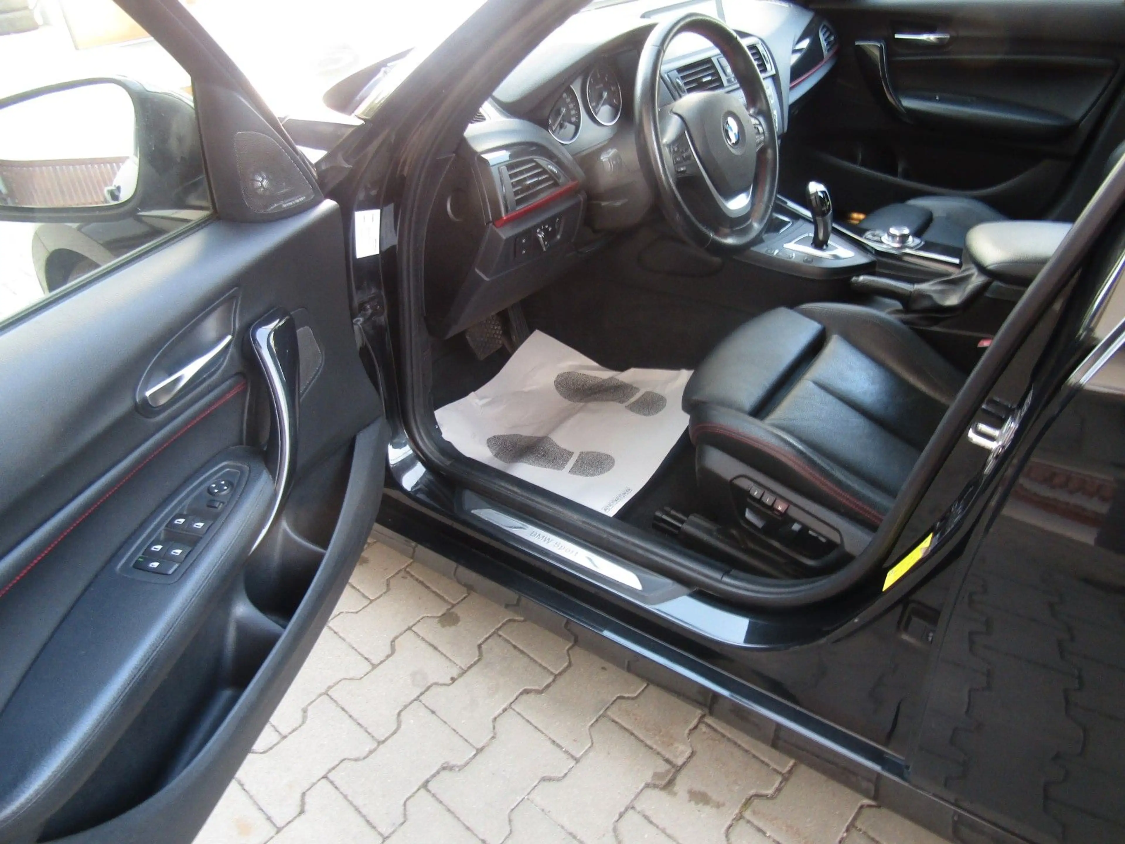BMW 125 BMW  125 d   Sport Line  Leder  EGSD  Navi Prof. — photo 3