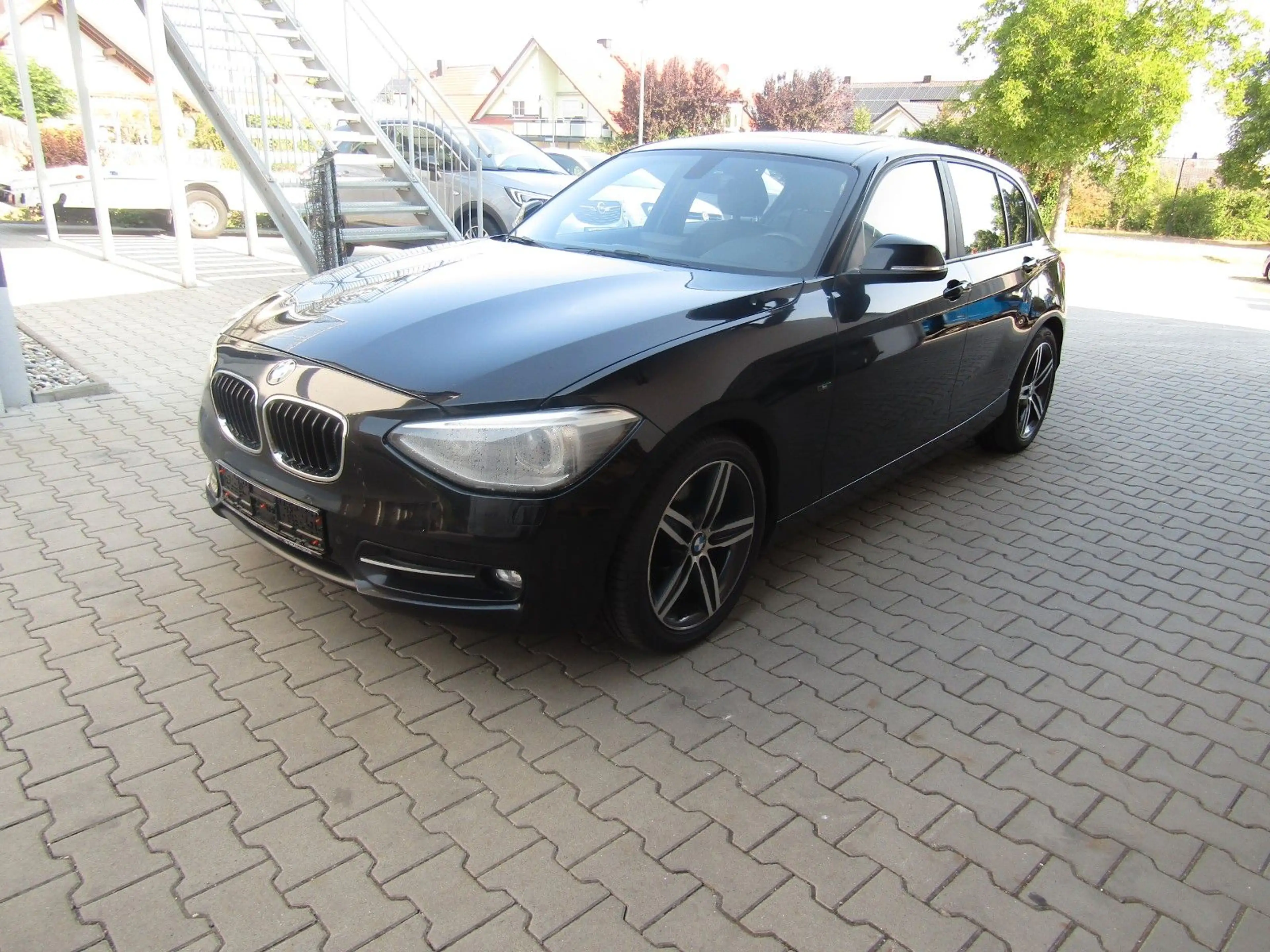 BMW 125 BMW  125 d   Sport Line  Leder  EGSD  Navi Prof.