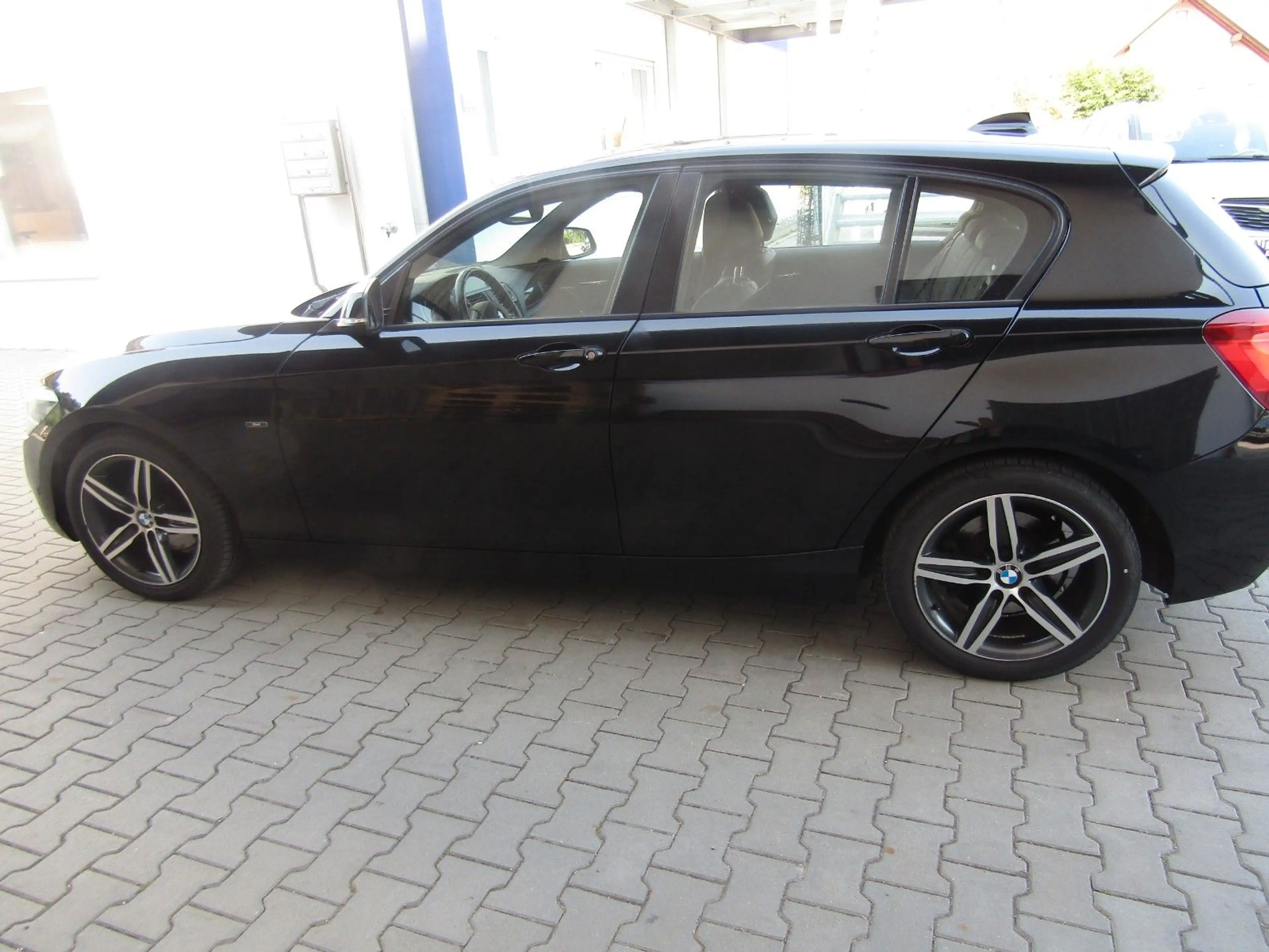 BMW 125 BMW  125 d   Sport Line  Leder  EGSD  Navi Prof. — photo 7