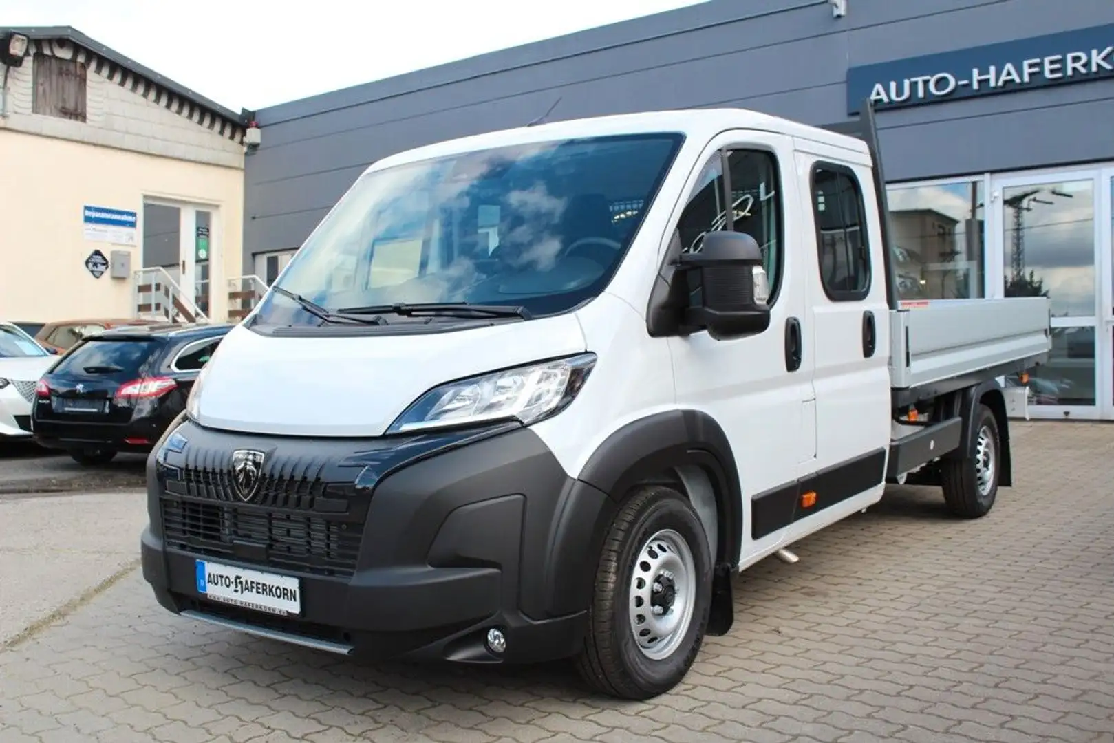 Peugeot Boxer Pritsche DK 435 L4 BlueHDi 140 Blanco - 2