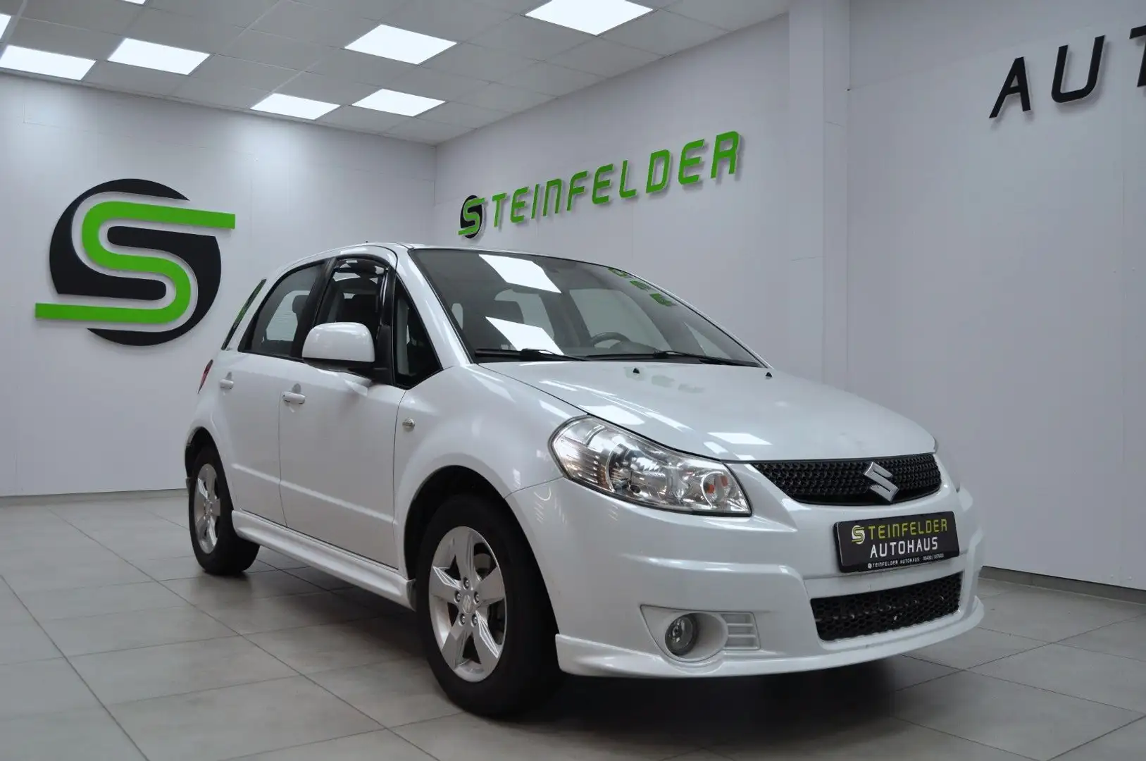 Suzuki SX4 1.6 City / SHZ / AHK / KEYLESS Weiß - 1
