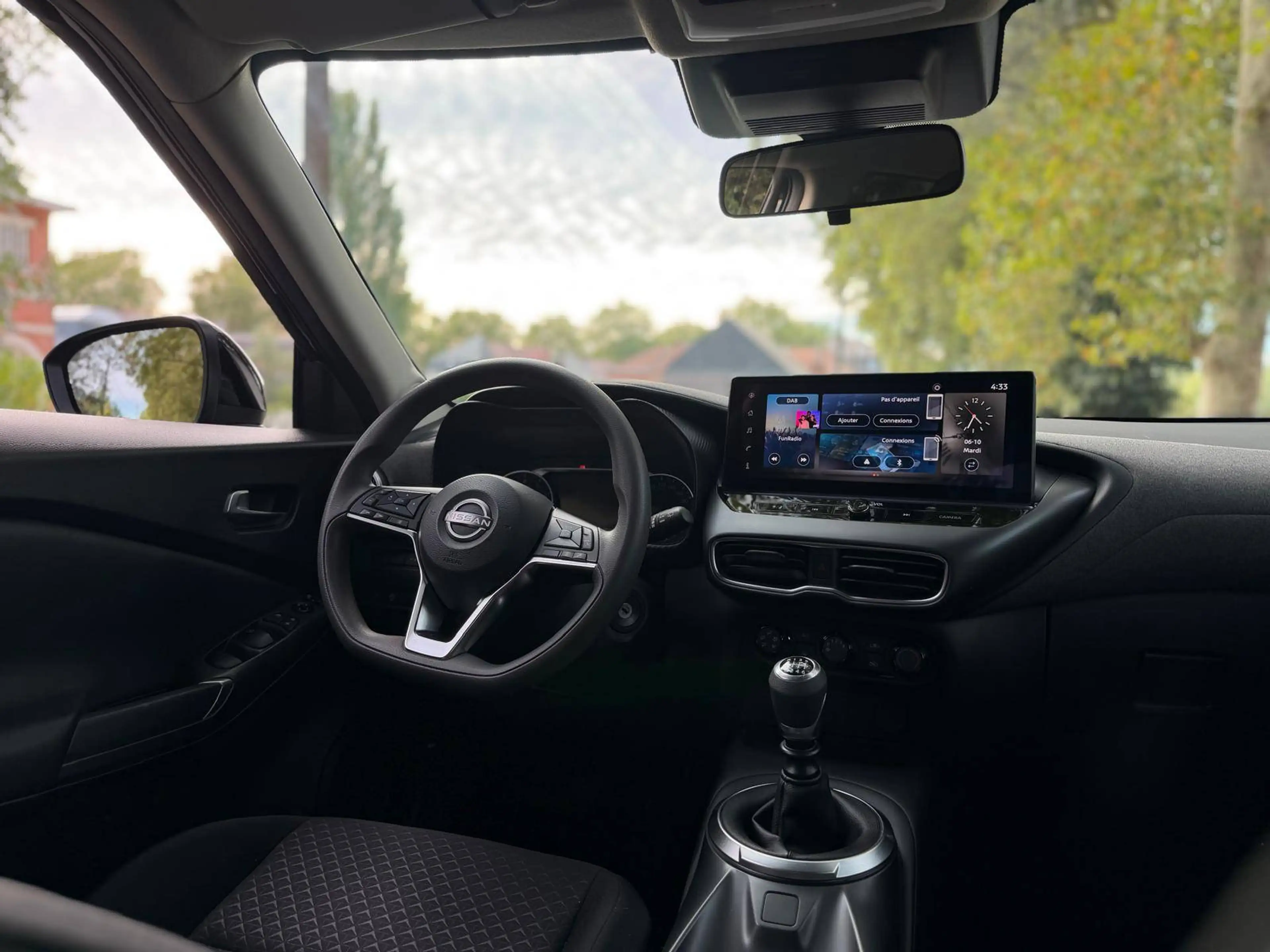 Nissan Juke 1.0 DIG-T Acenta Acenta - Garantie constructeur 03/2028 + Contrat d'entretien 3 ans + Etat neuf — photo 24