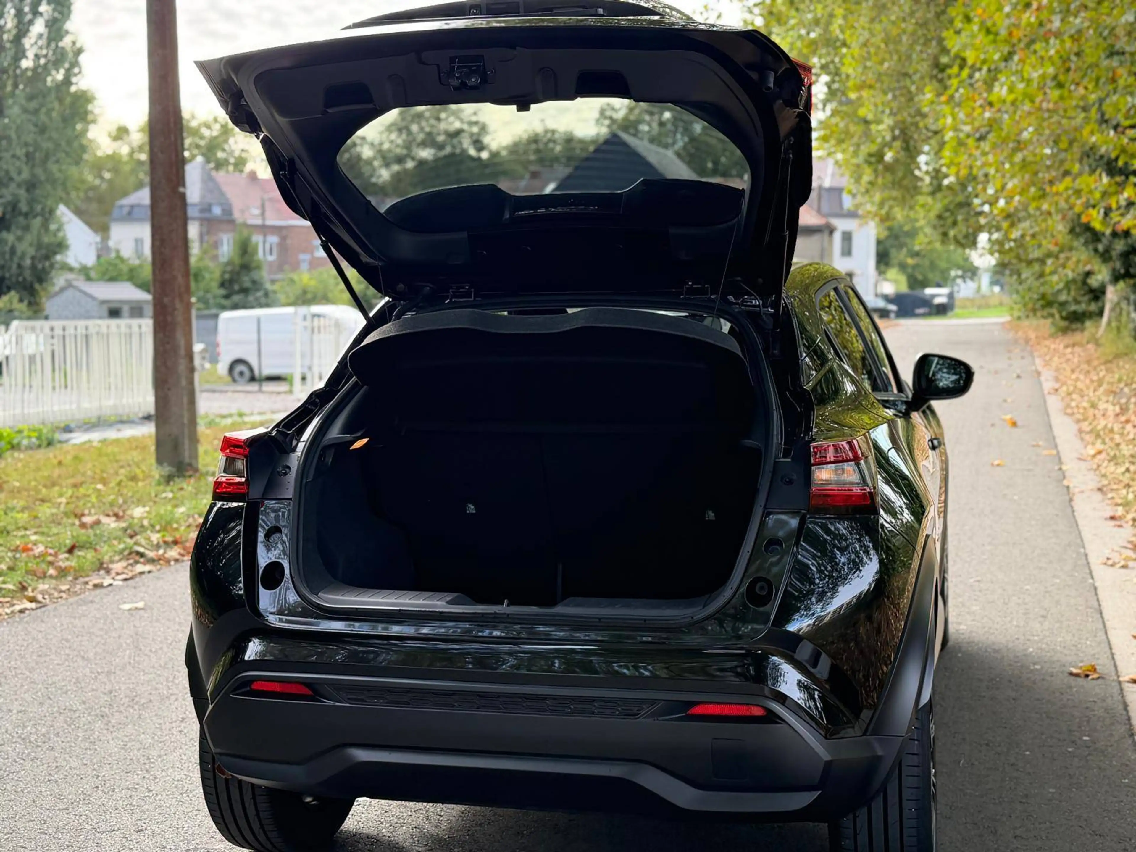 Nissan Juke 1.0 DIG-T Acenta Acenta - Garantie constructeur 03/2028 + Contrat d'entretien 3 ans + Etat neuf — photo 8
