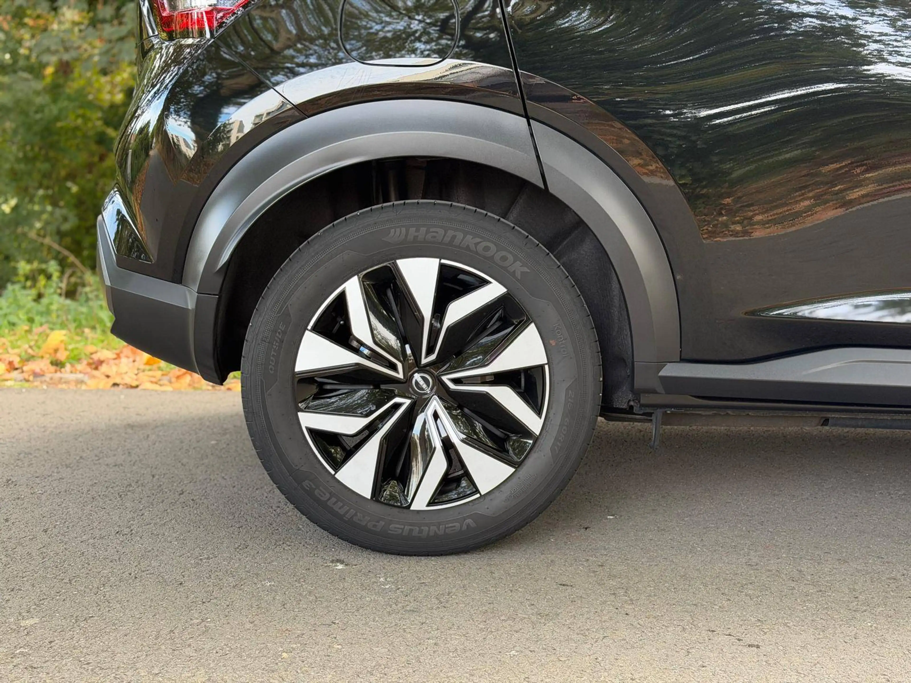 Nissan Juke 1.0 DIG-T Acenta Acenta - Garantie constructeur 03/2028 + Contrat d'entretien 3 ans + Etat neuf — photo 28