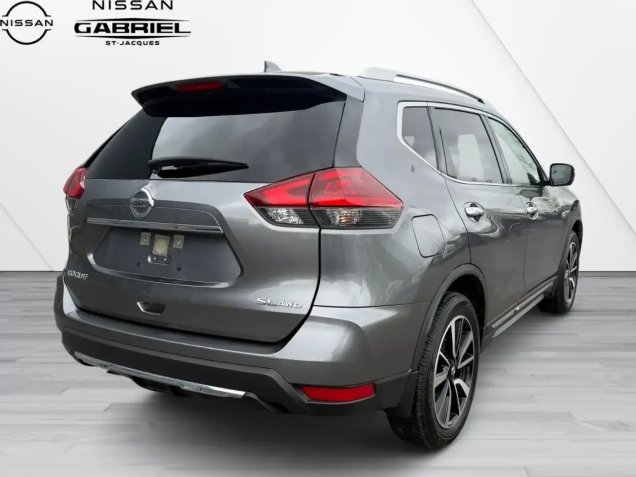 Nissan Rogue снимка Nissan Rogue