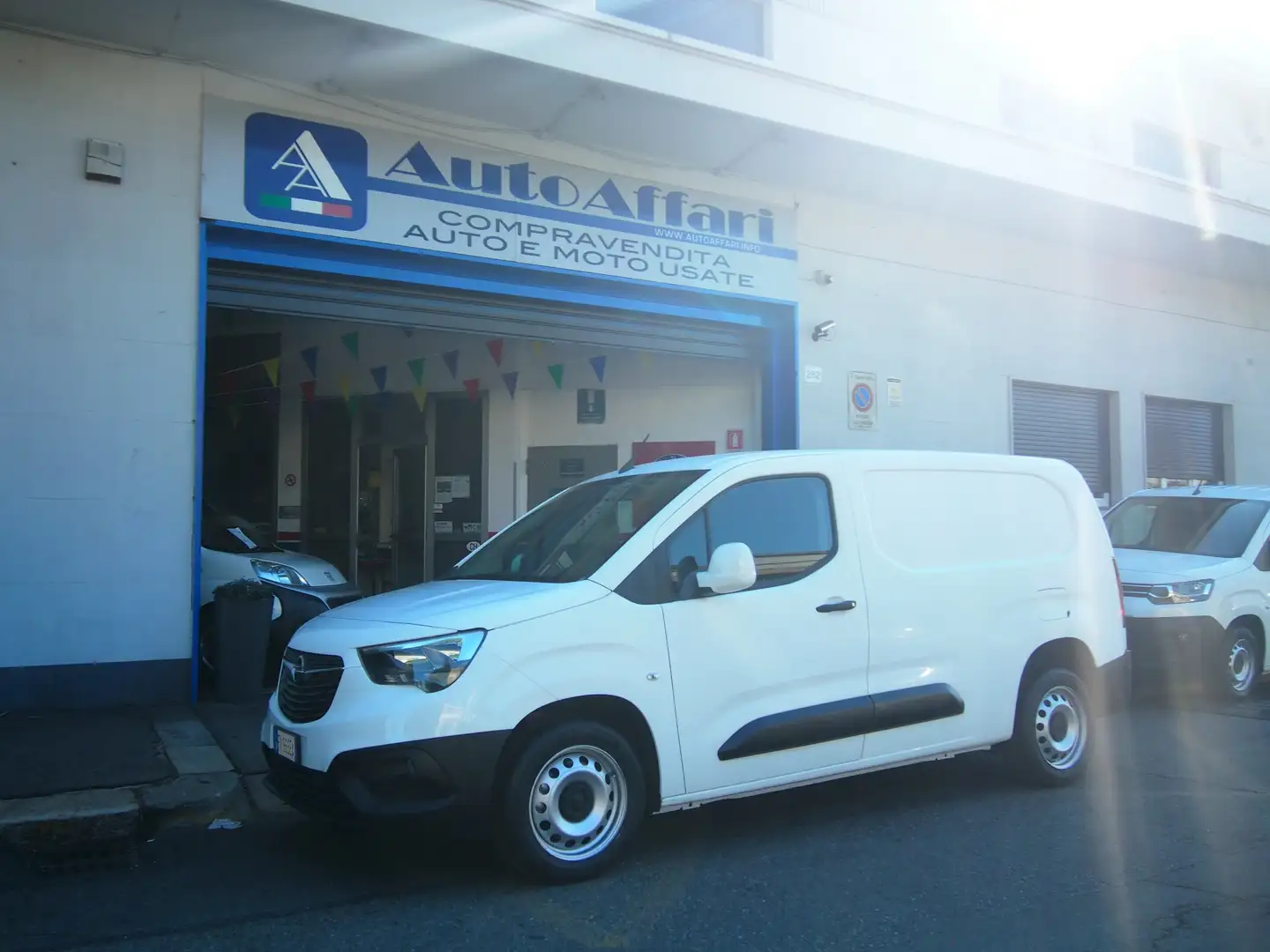 Opel Combo 1.6CDTI MAXI LUNGO 3 POSTI Bianco - 1