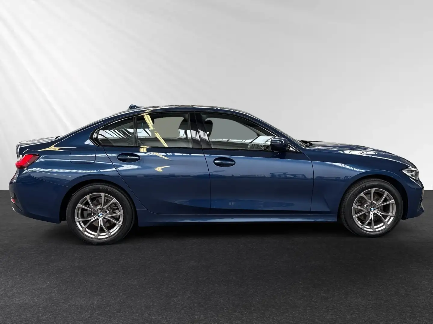 BMW 320 i SportLine|HiFi|DAB|SHZ|PDC Bleu - 2