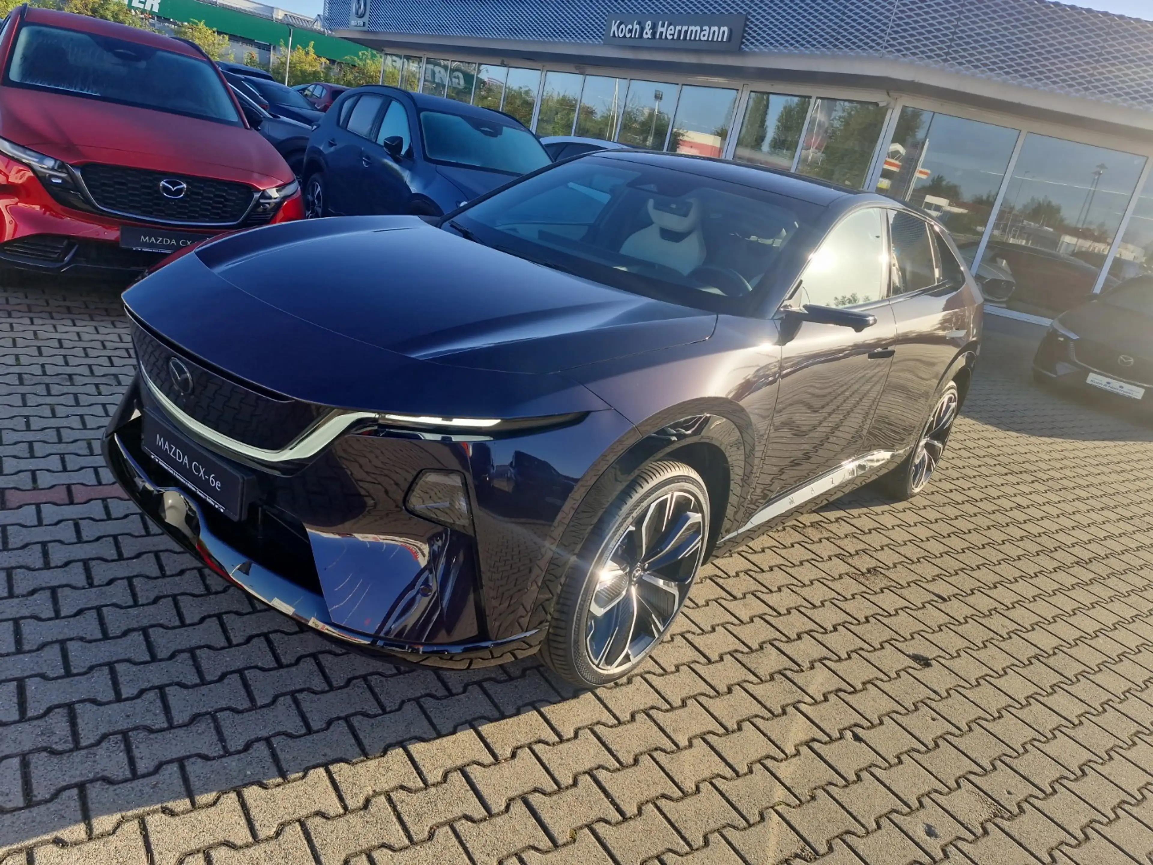 Mazda CX-6e EV 258ps TAKUMIPLUS — photo 3