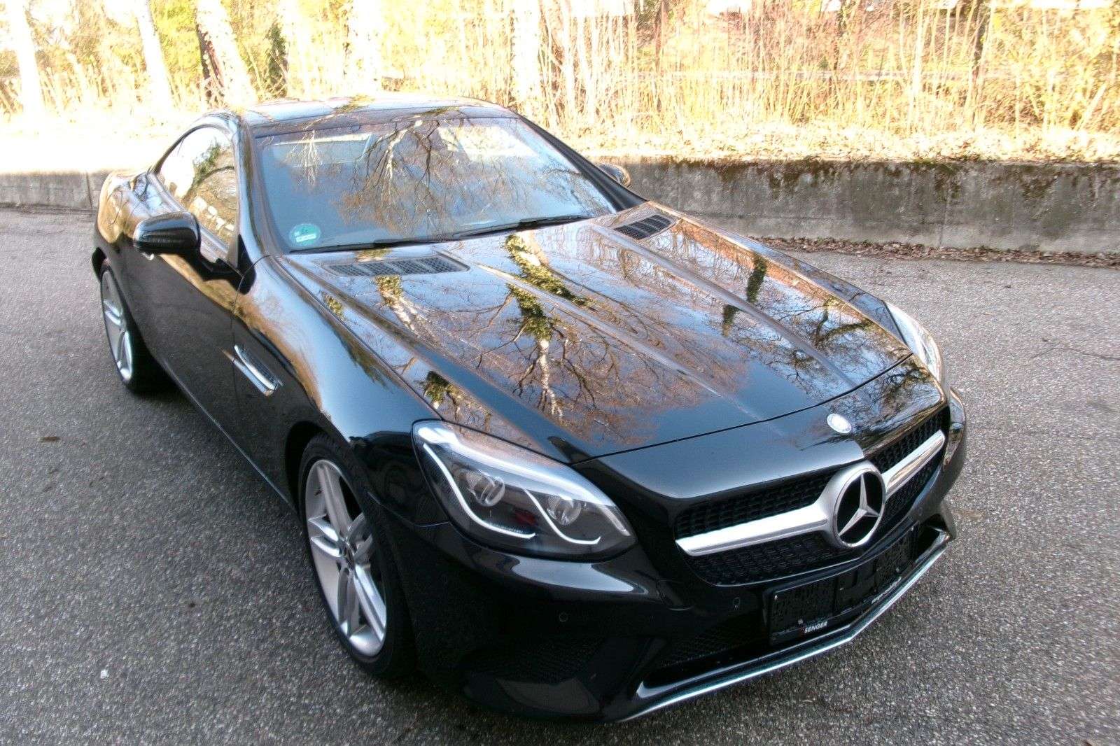 Second hand Mercedes Benz Slc 180