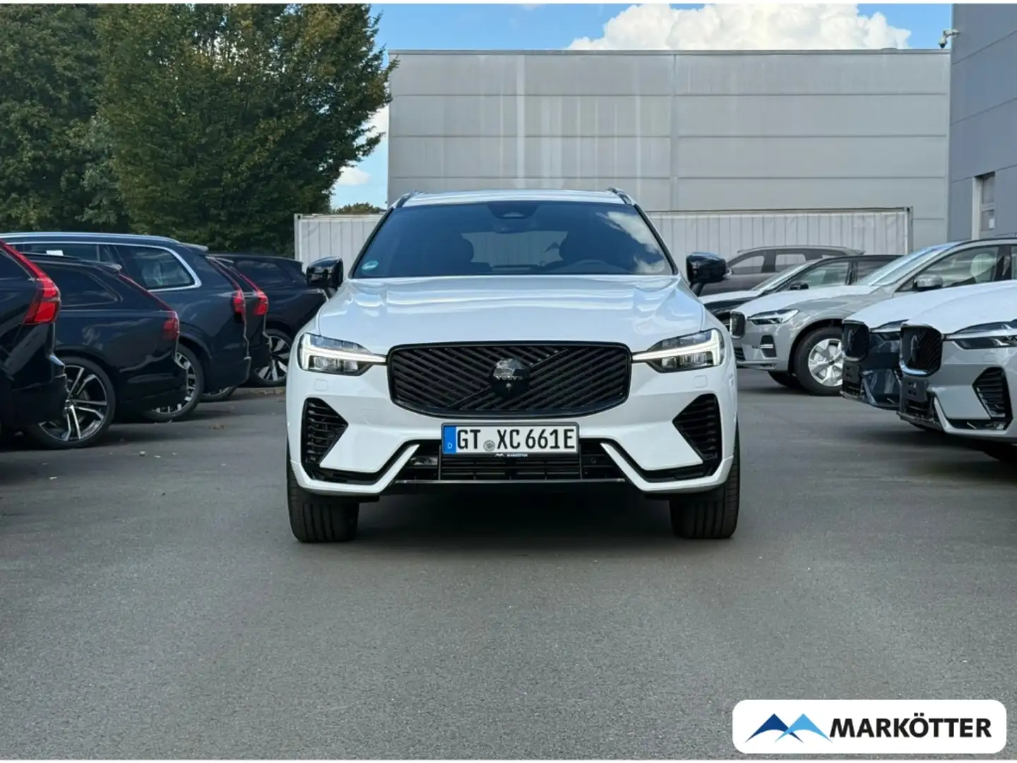 Volvo XC60 T8 AWD Plus Black Edition Plug-In Hybrid Weiß - 2