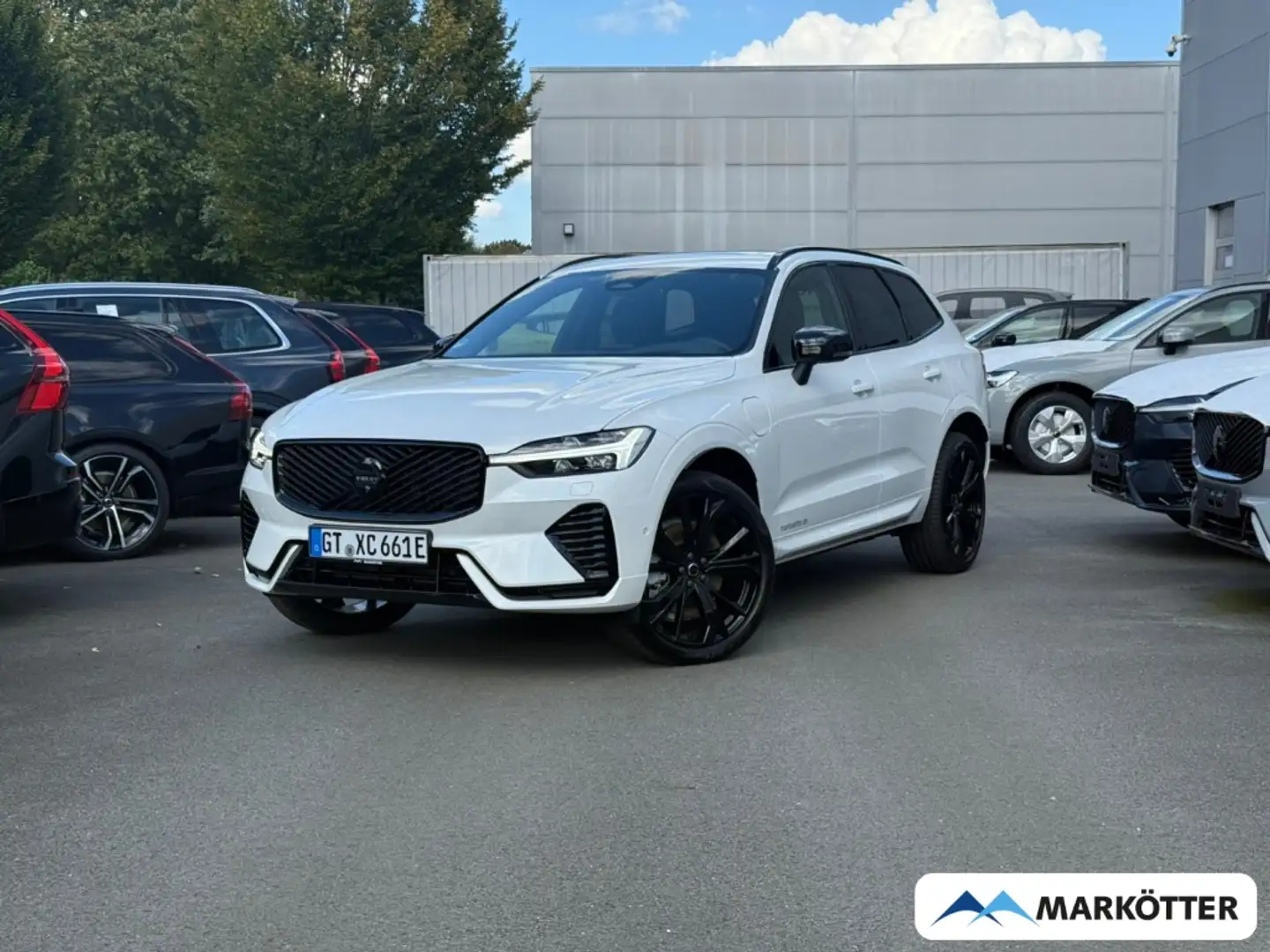 Volvo XC60 T8 AWD Plus Black Edition Plug-In Hybrid Weiß - 1