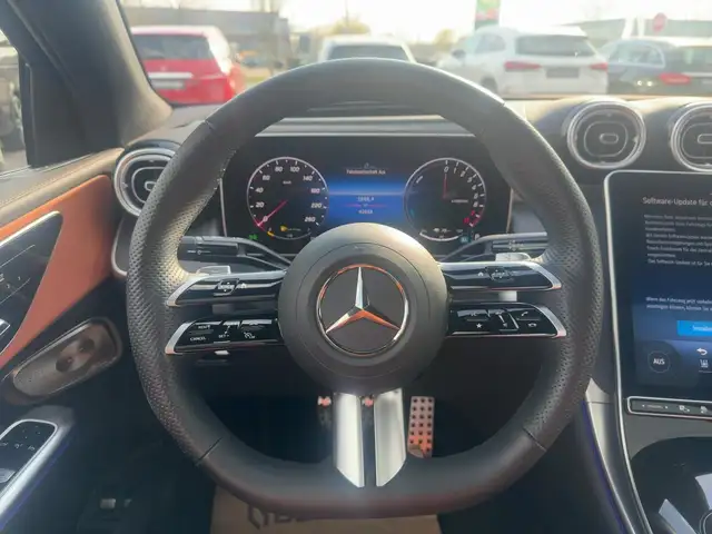 Mercedes-Benz GLC 400 e 4MATIC Coupé mit EQ Hybrid Technologie Ansicht 10