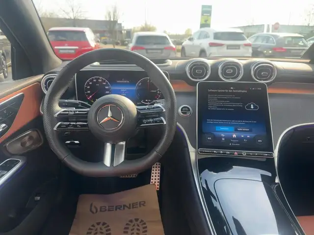 Mercedes-Benz GLC 400 e 4MATIC Coupé mit EQ Hybrid Technologie Ansicht 9