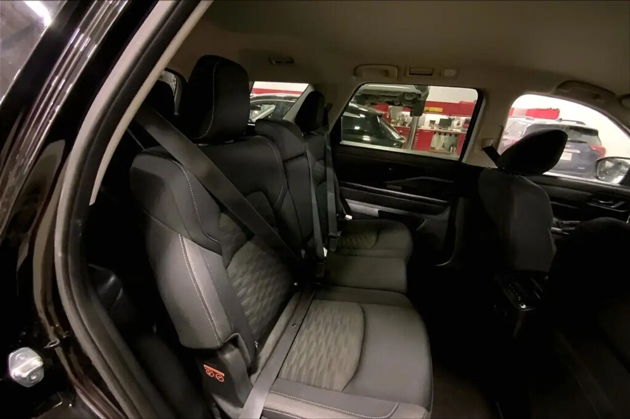 Nissan Pathfinder снимка Nissan Pathfinder