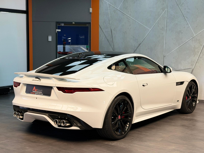 Jaguar F-Type R-Dynamic Black AWD 5.0 V8 Kompressor — photo 8