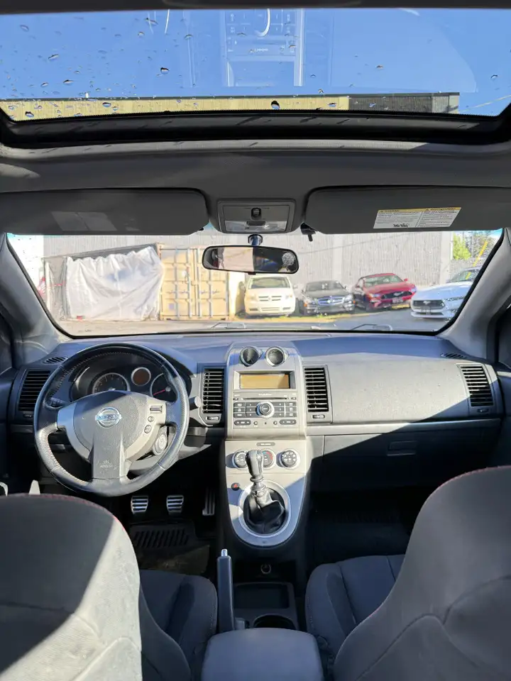 Nissan Sentra снимка Nissan Sentra