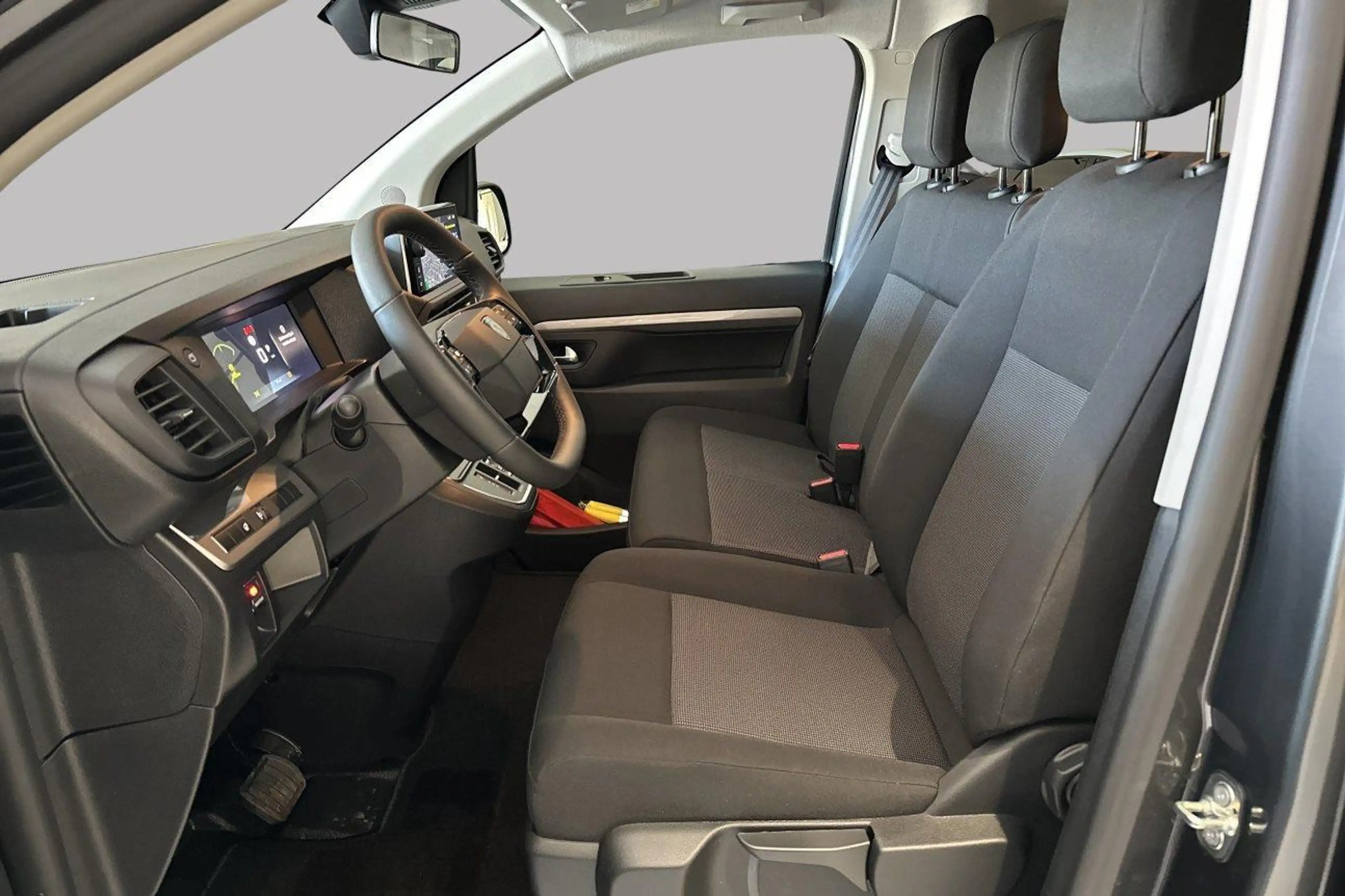 Peugeot Expert Double Cabine XL Diesel 150ch Automatique 1 — photo 10