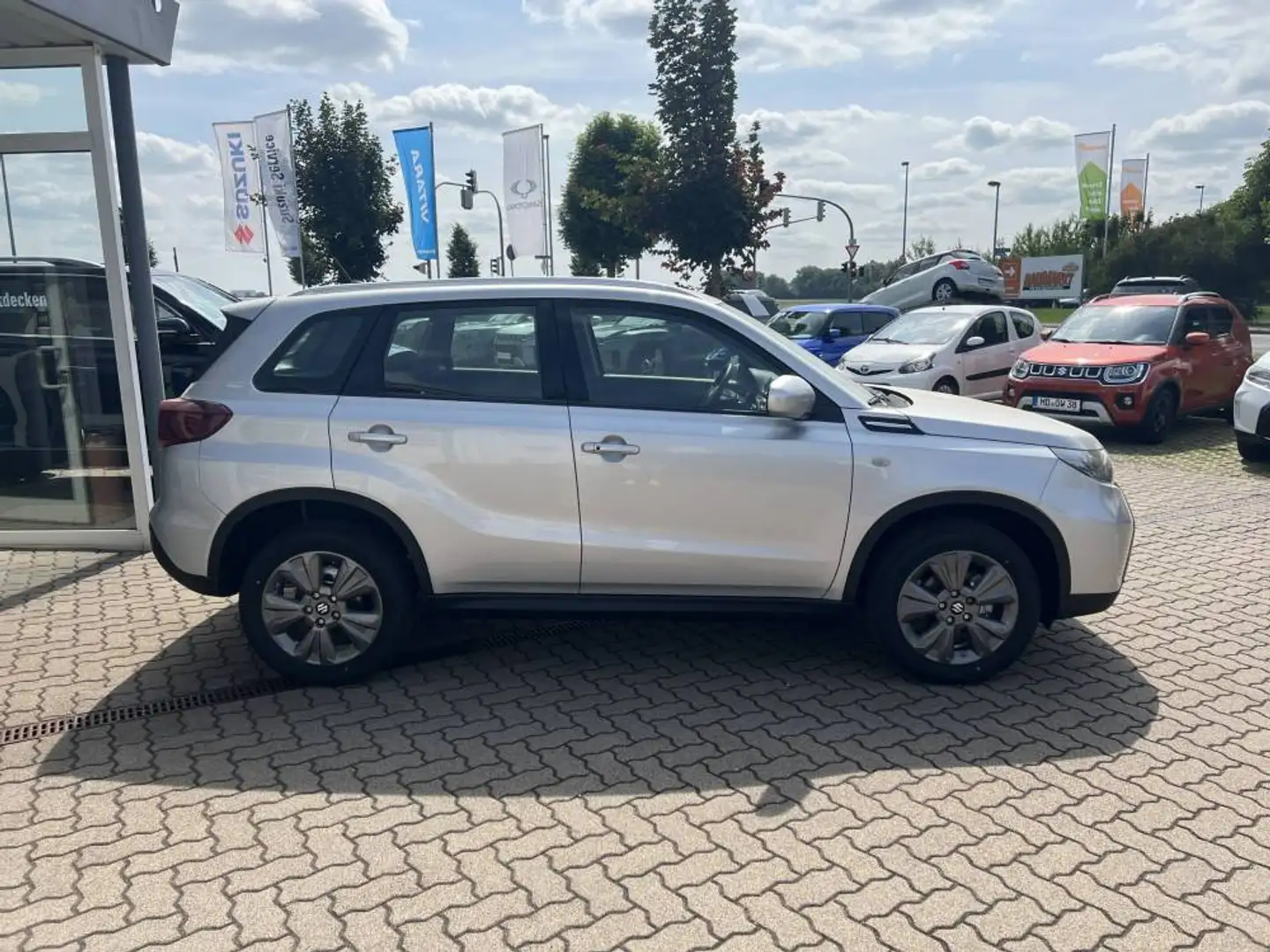 Suzuki Vitara 1.4 Club Kamera Navi LED Argintiu - 2