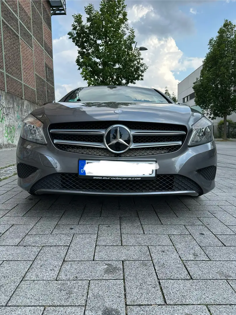 Mercedes-Benz A 220 A 220 CDI / d BlueEfficiency (176.003) Gris - 1