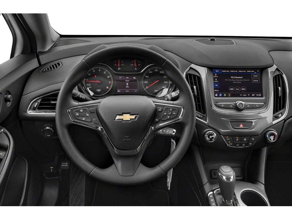 2019 Chevrolet Cruze LT — photo 4
