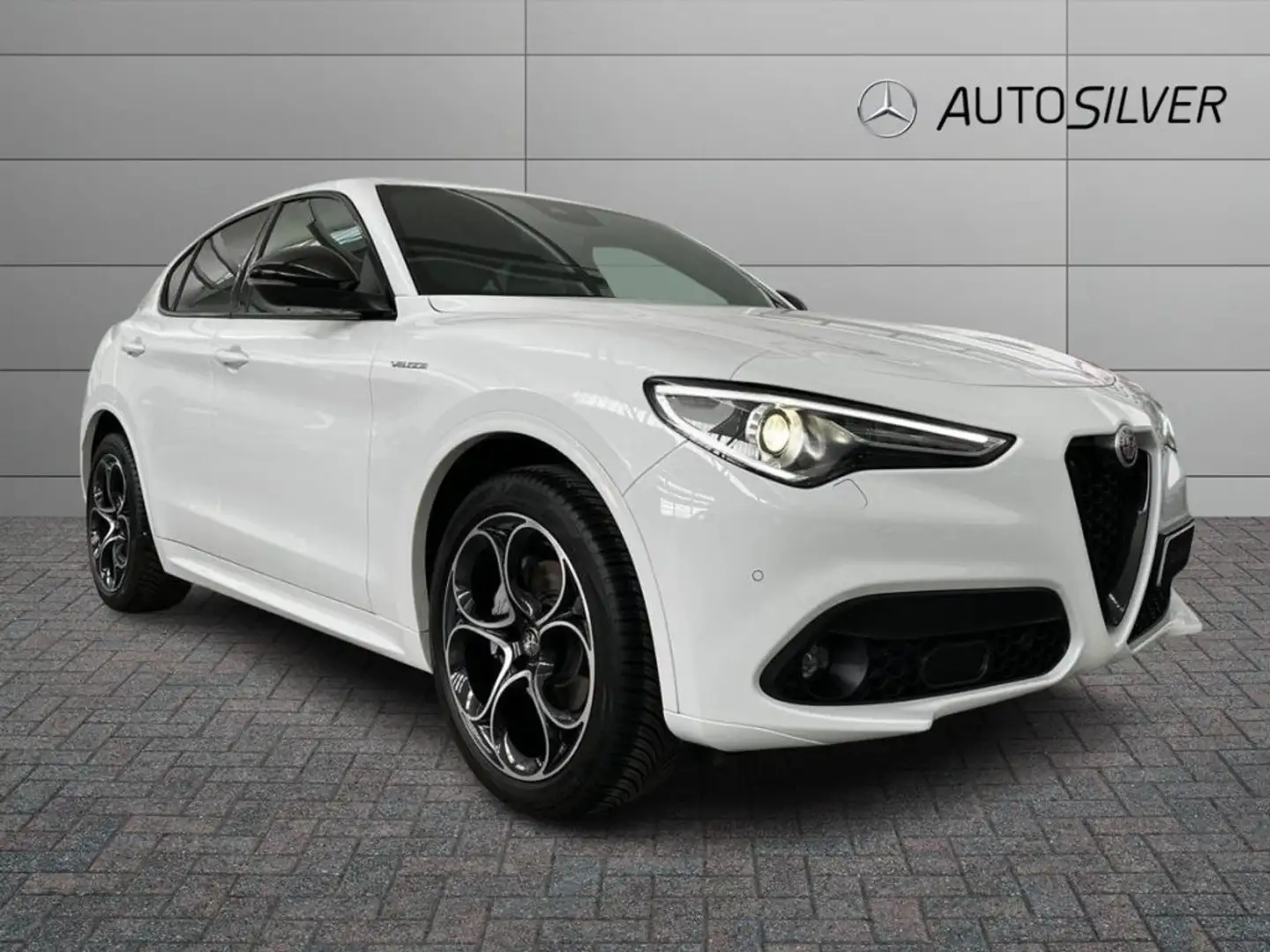 Alfa Romeo Stelvio 2.2 Turbodiesel 210 CV AT8 Q4 Veloce Wit - 1