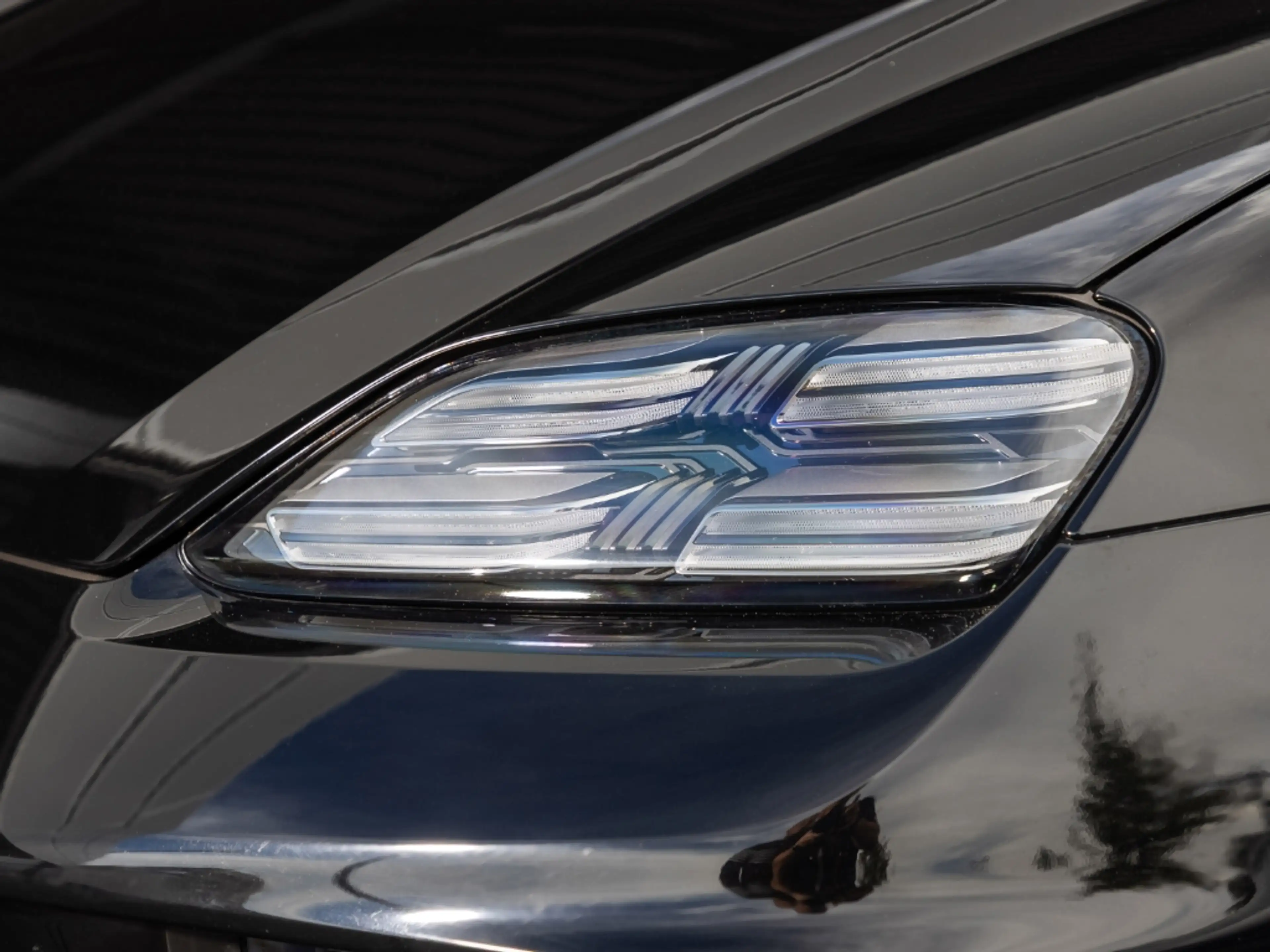 Porsche Macan 4S — photo 9