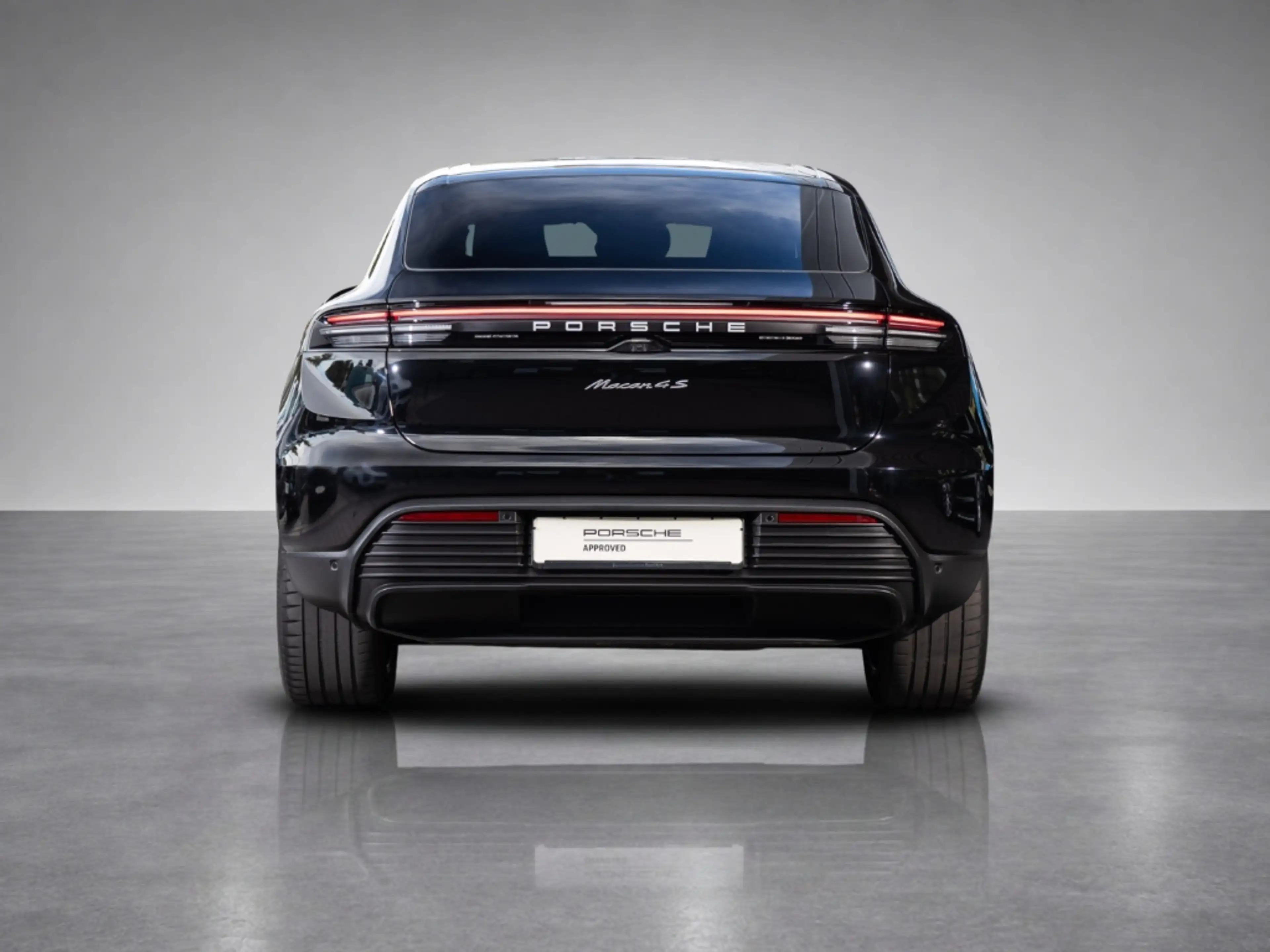 Porsche Macan 4S — photo 5