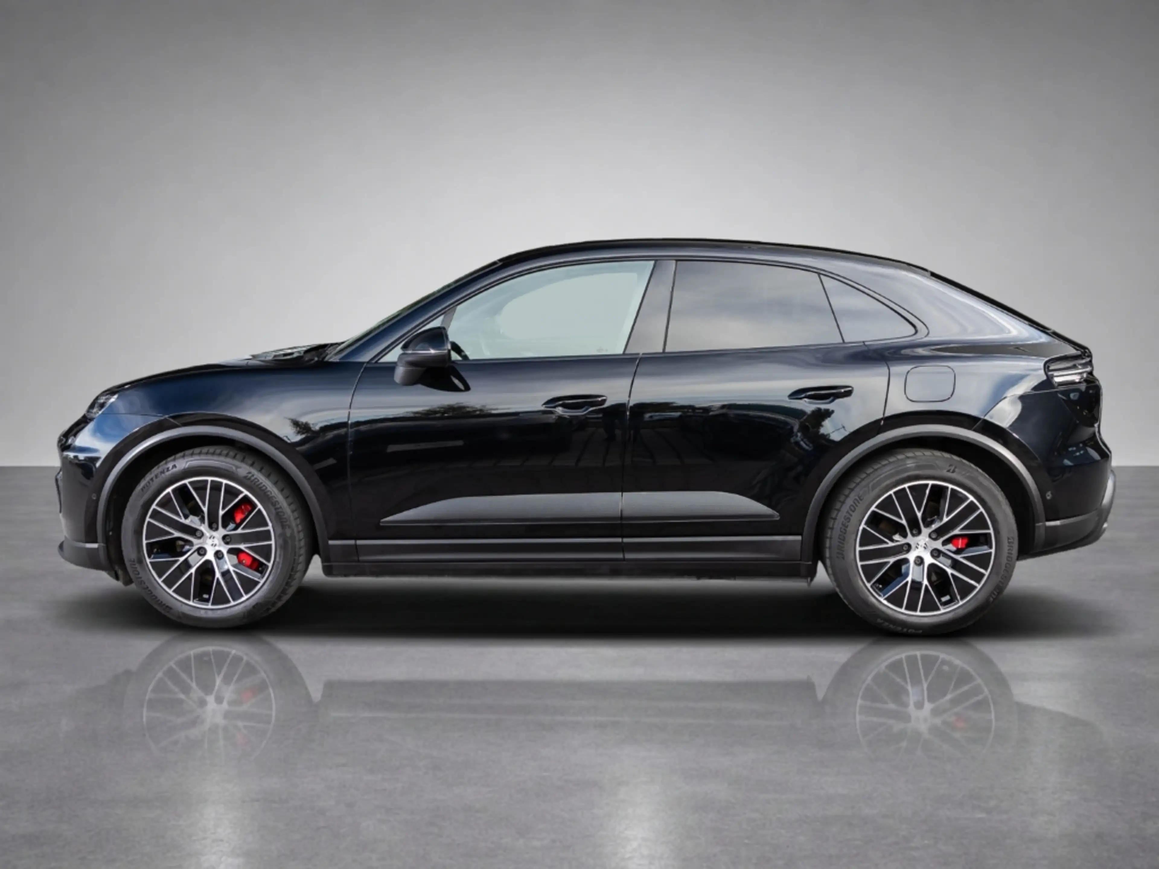 Porsche Macan 4S — photo 2
