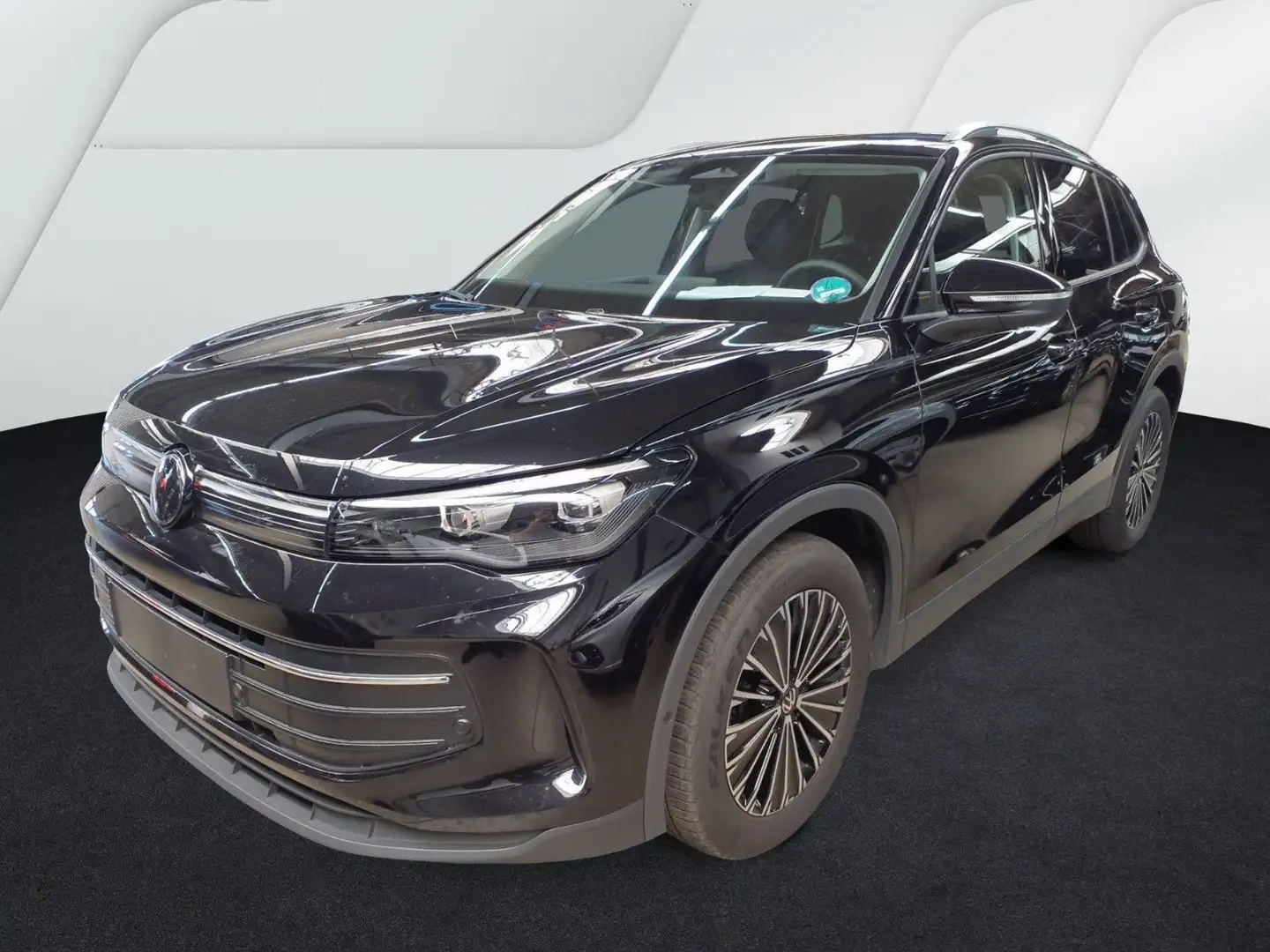 Volkswagen Tiguan 1.5 eTSI Life  ACC AHK Kamera Virtaul LED Negro - 1