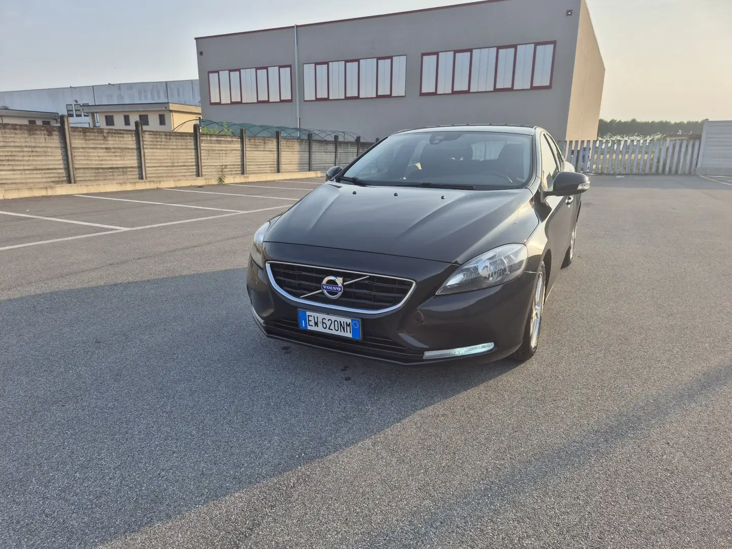 Volvo V40 1.6 d2 R-design Momentum - 2