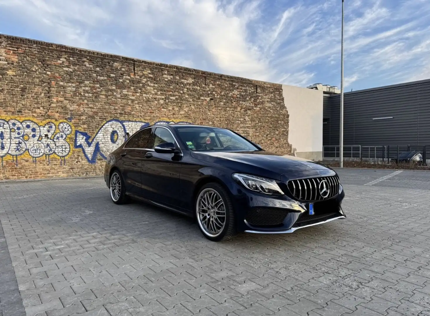 Mercedes-Benz C 250 7G-TRONIC AMG Line Blue - 1