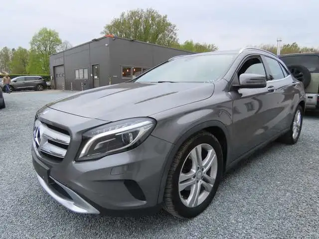 Mercedes-Benz GLA 200 GLA 200 d