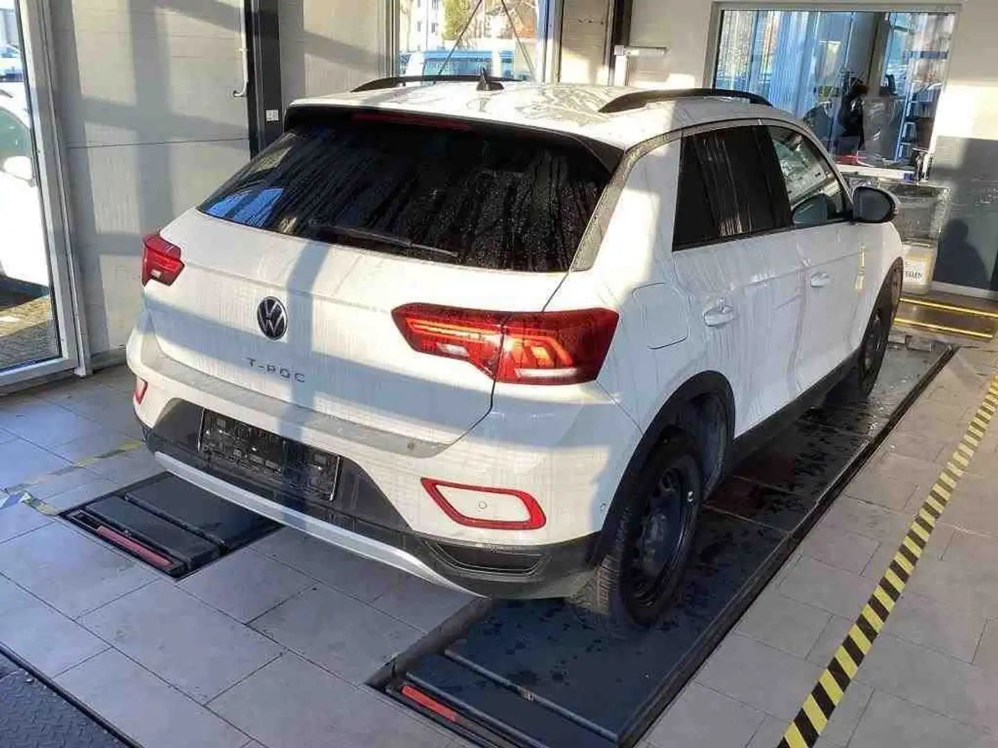 Volkswagen T-Roc 2.0 TDI DSG Life Navi Spurwechselassistent Grau - 2