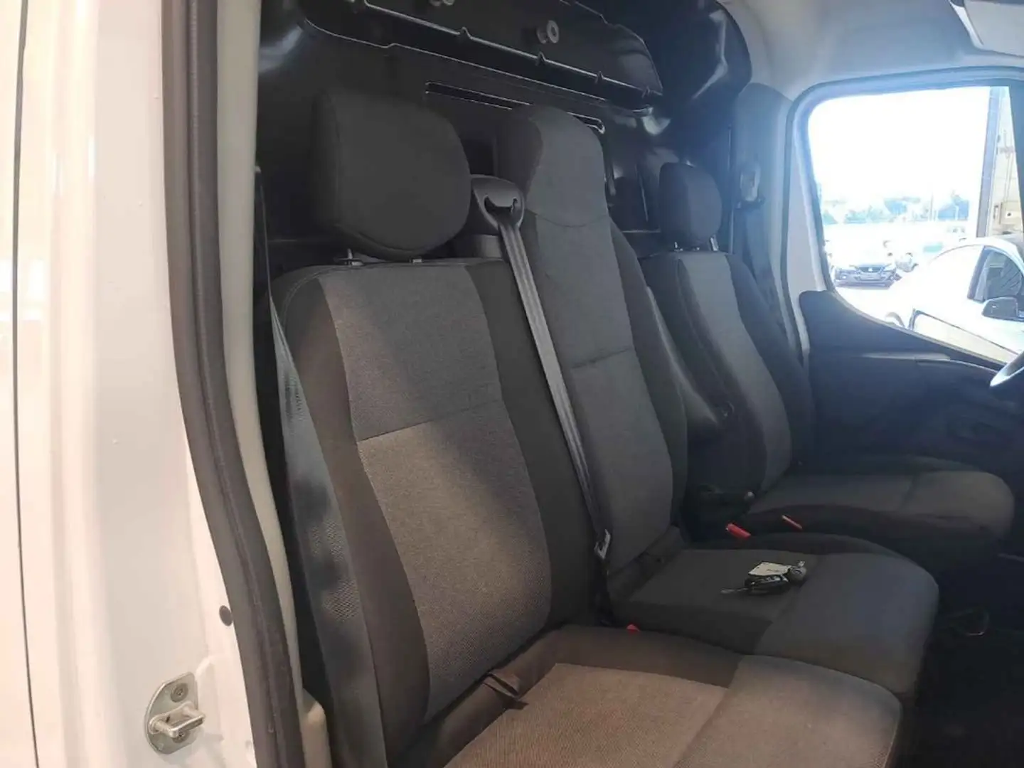 Renault Master Fg. Blue dCi T L3H2 3500 T 96kW Blanc - 2