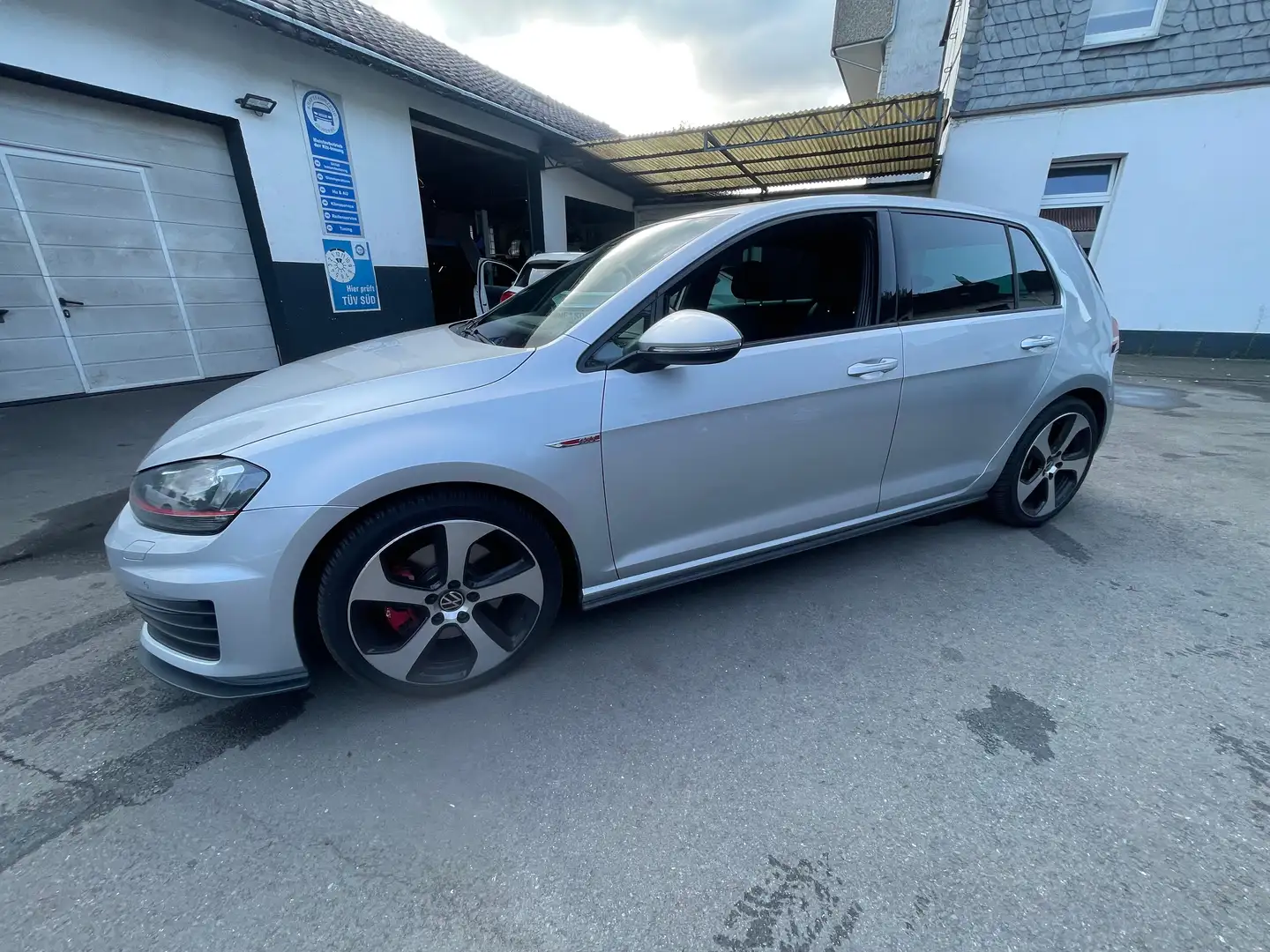 Volkswagen Golf GTI GTI BMT*MAXTON DESIGN* Silber - 2
