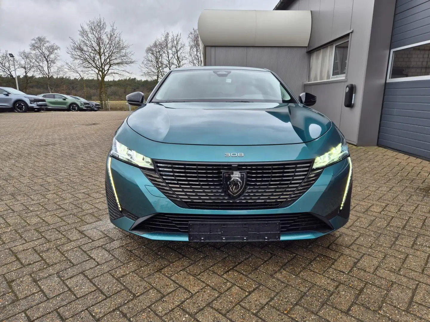 Peugeot 308 SW  Allure 1.2 Hybrid 145PS Automatik LED-Schei... Blau - 2