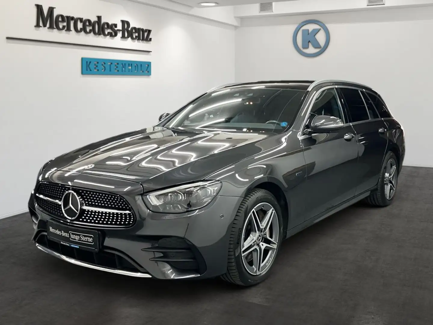 Mercedes-Benz E 300 de T-Modell AMG+PANO+BURMEST+360°+KEYLESS Grau - 2