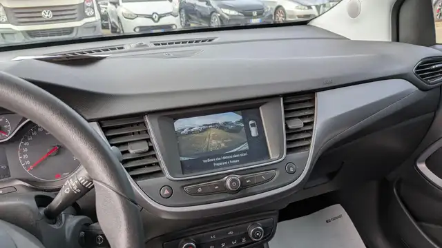 Opel Crossland X view 6