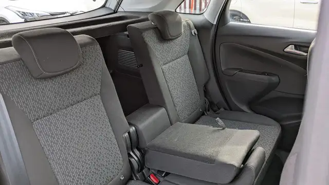 Opel Crossland X view 14