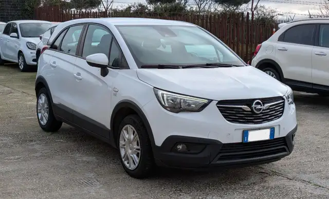 Opel Crossland X view 2