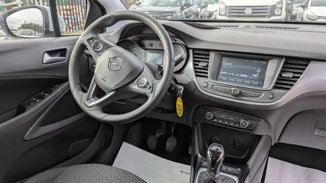 Opel Crossland X view 15
