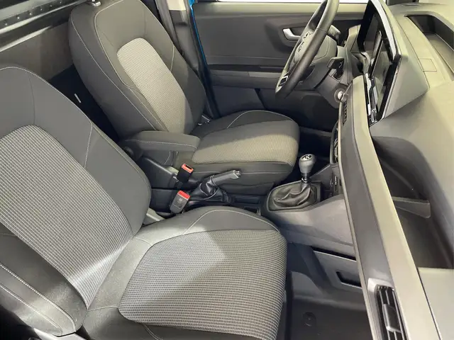 Ford Transit view 9