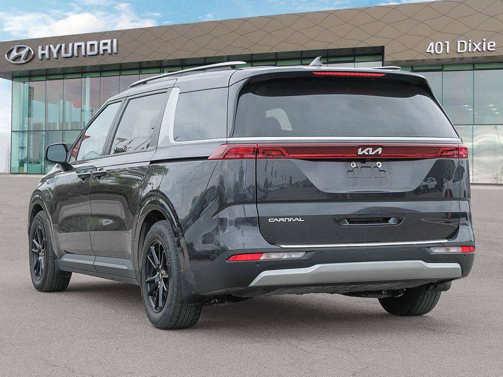 2023 Kia Carnival