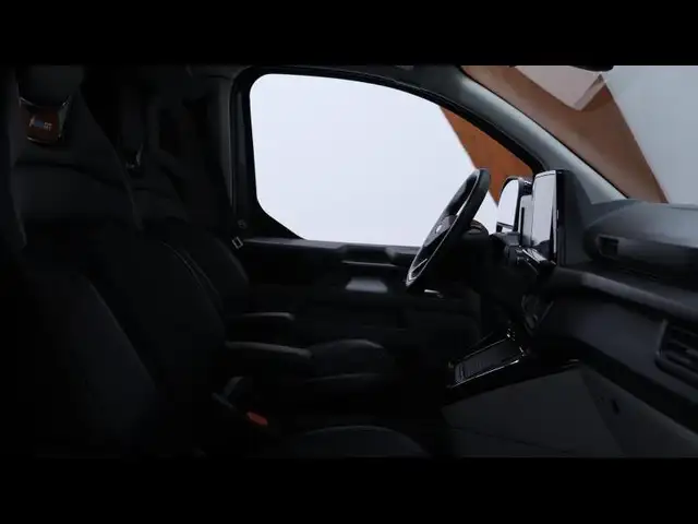 Ford Transit Custom view 14