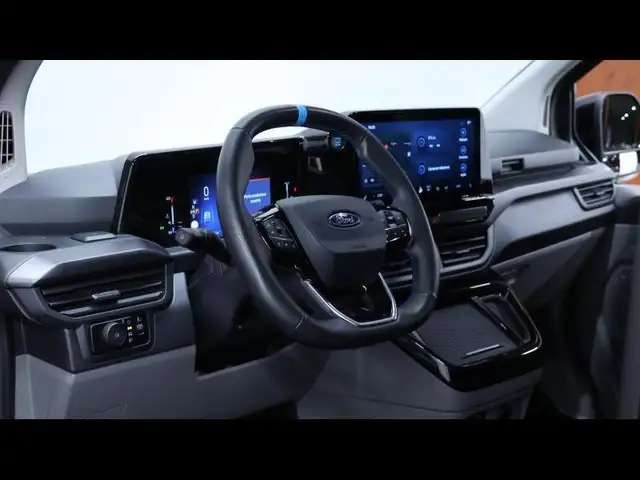 Ford Transit Custom view 26