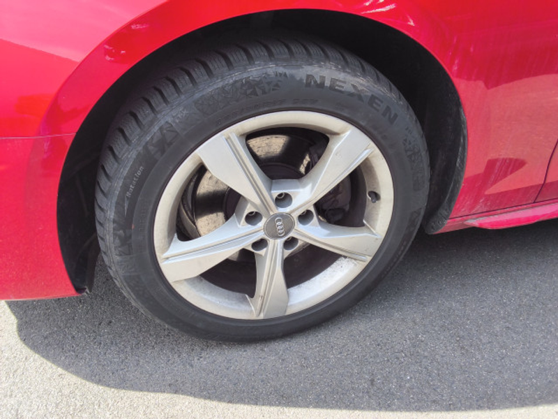 Audi A4 2.0 TDI S-TR LED — photo 3