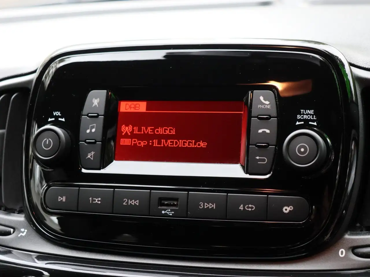 Fiat 500 Hybrid Base*PDC*Klimaanlage*Bluetooth*, миниатюра 8