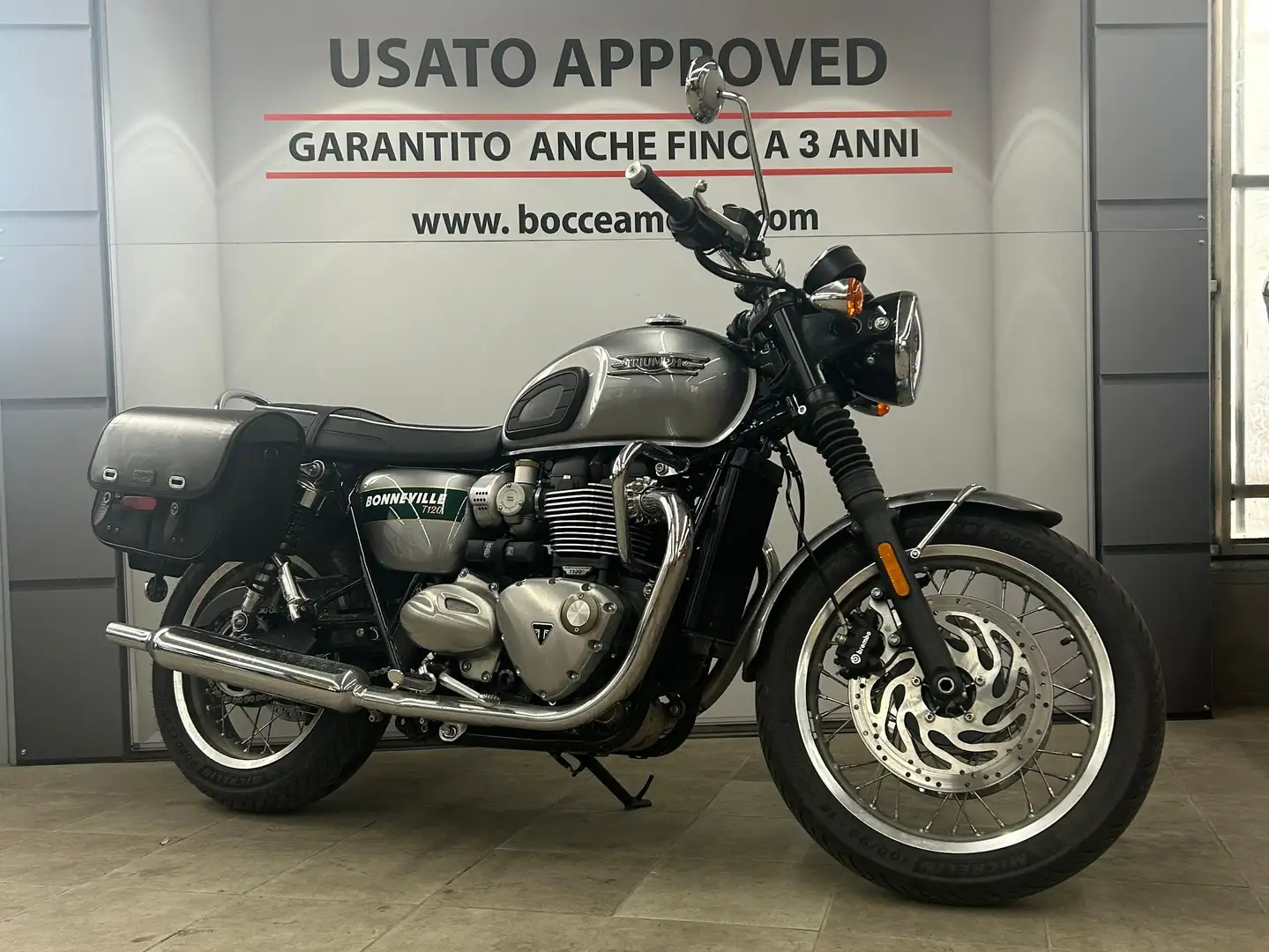 Triumph Bonneville T120 Argintiu - 1