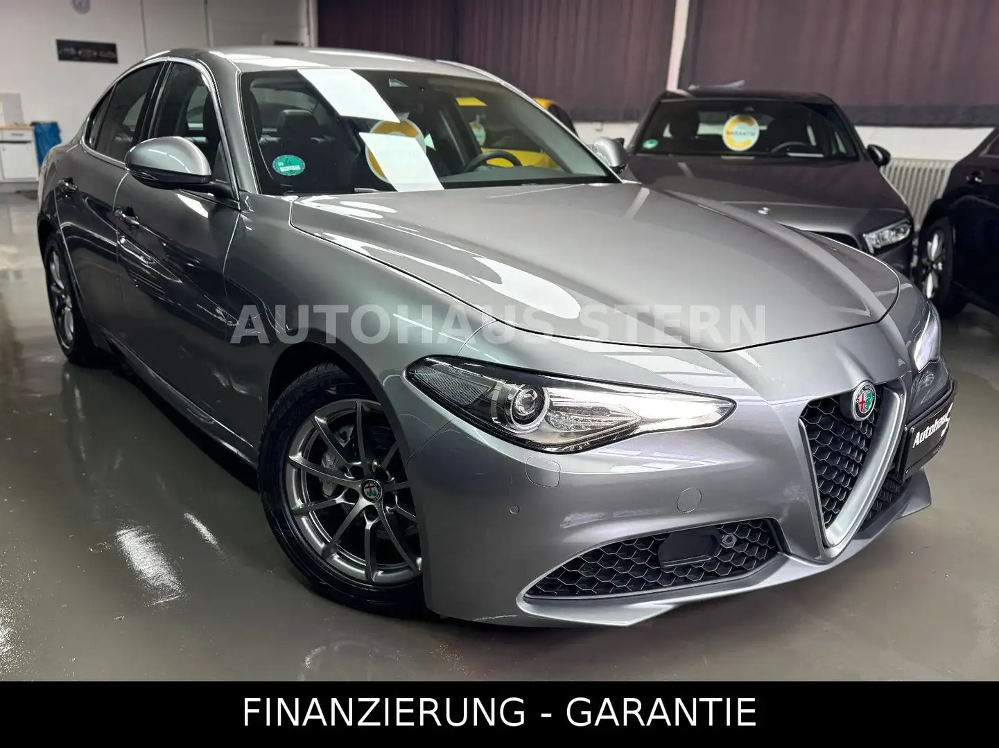 Alfa Romeo Giulia 2.2 JTDM Super Bi-Xenon 8xReifen Kamera - 1