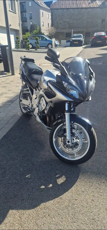 Yamaha FZ 6